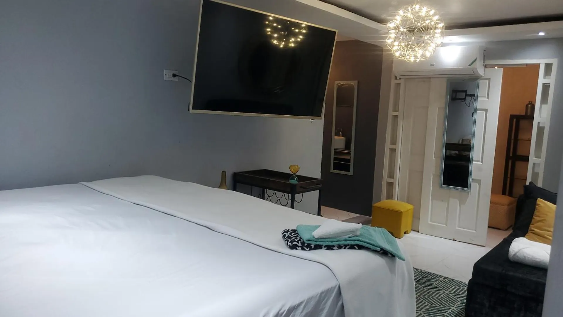 Bahia Suite: The Escape Ocho Ríos